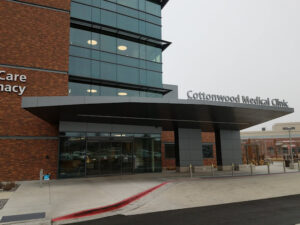 Picture taken from outside showing the entrance to the cottonwood clinic